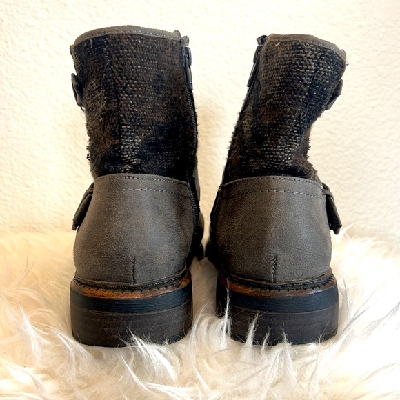 Women’s gray buckle ankle boots - Picture 3 of 8